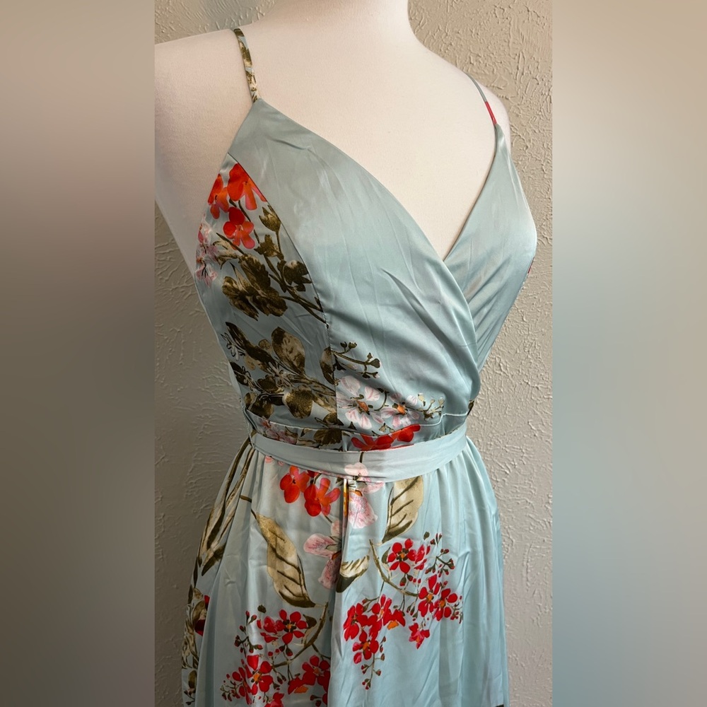 NWT Lulu's Sage Floral ‘Still the One’ Gown with Tie - Picture 6 of 11